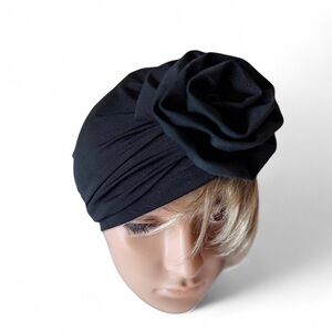 NWOT Elegant Black Turban with Flower Accent Women Sz Adult NWOT